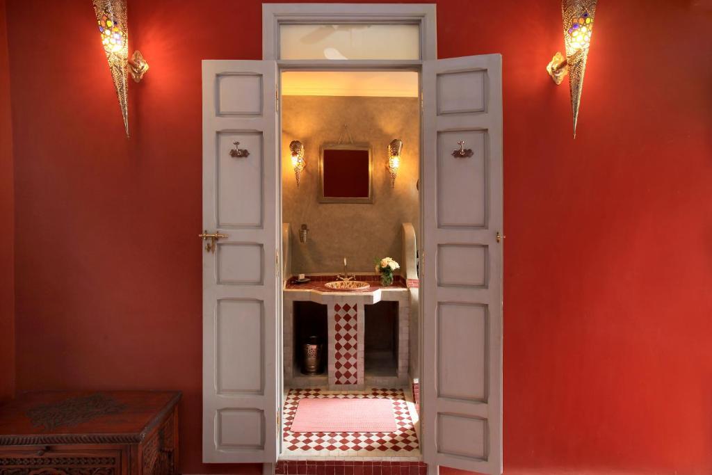 Deluxe Room,25483461:JPEG